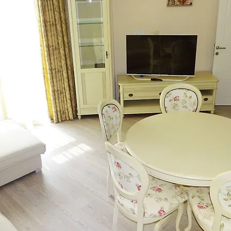 Apartmanhotel Florence Deluxe 3*