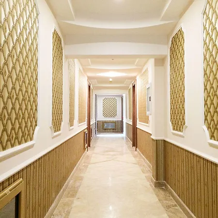 Florence Deluxe Apartmanhotel 3*